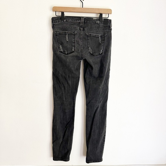 VINCE vntg black distressed skinny jeans - Picture 3 of 6